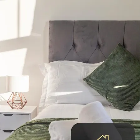 Dom wakacyjny Spacious 2-bed House, Free Parking, Fast Wi-fi, Netflix, Contractors Welcome Leeds (West Yorkshire)