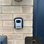 Spacious 2-bed House, Free Parking, Fast Wi-fi, Netflix, Contractors Welcome Holiday home Leeds (West Yorkshire)