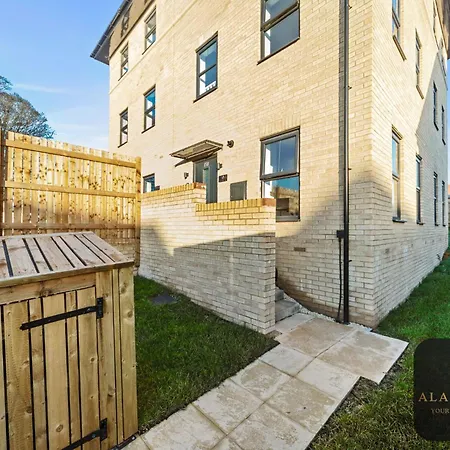 Spacious 2br 2ba Ideal For Long Holiday home Leeds (West Yorkshire)