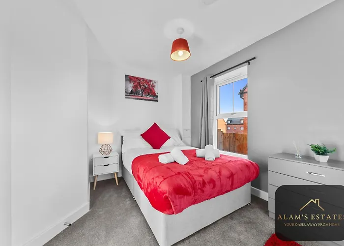 Semesterbostad Spacious 2-bed House, Free Parking, Fast Wi-fi, Netflix, Contractors Welcome Leeds (West Yorkshire)