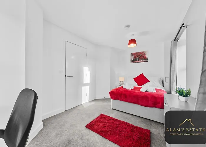 Spacious 2-bed House, Free Parking, Fast Wi-fi, Netflix, Contractors Welcome Semesterbostad Leeds (West Yorkshire)