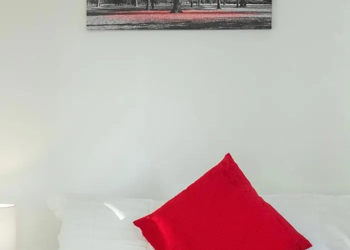 Semesterbostad Spacious 2-bed House, Free Parking, Fast Wi-fi, Netflix, Contractors Welcome Leeds (West Yorkshire)