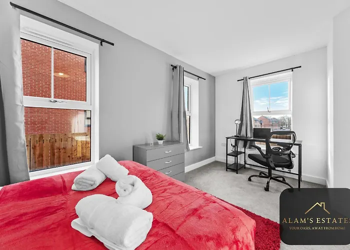 Spacious 2-bed House, Free Parking, Fast Wi-fi, Netflix, Contractors Welcome * Leeds (West Yorkshire)